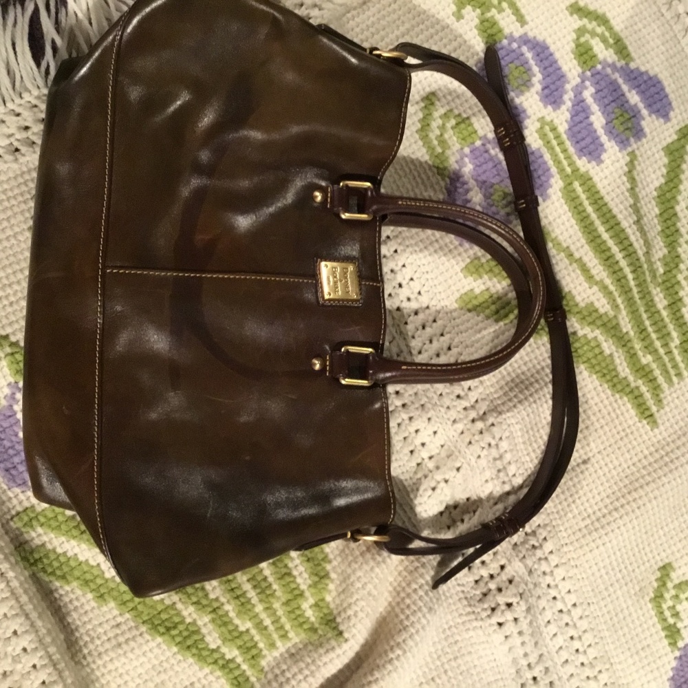 Dooney and bourke large tote bag
